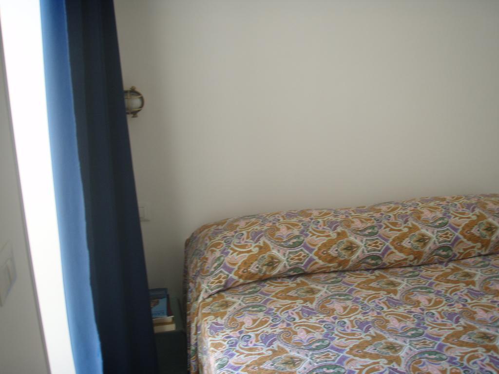 Bivani Sul Porto Vecchio Lampedusa Zimmer foto